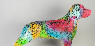 Uma das esculturas da exposição Dog Art, estilizada pela atriz Giovanna Ewbank - Foto - Art Dog - Divulgação