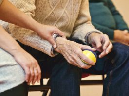 Benefícios do trabalho voluntário incluem redução do estresse