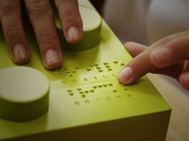 Lego lança peças para alfabetizar deficientes visuais