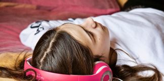 Ouvir música reduz a ansiedade