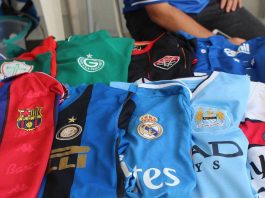 Colecionadores de camisas se reúnem em BH