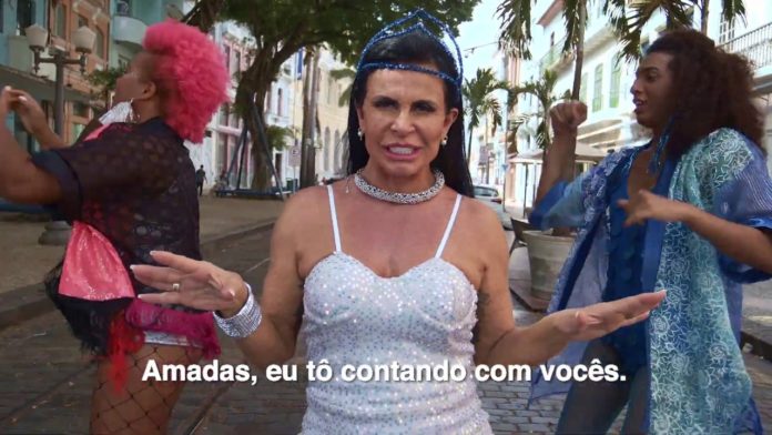 Cantora Gretchen é estrela de campanha da prefeitura do Recife contra o assédio a mulheres no Carnaval. Imagem/Divulgação