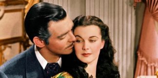 Clark Gable e Vivien Leigh em cena do clássico "E o vento levou". Imagem - redes sociais