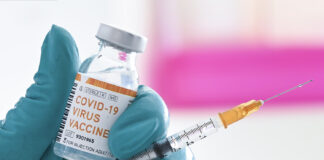 Pfizder e BioNTech, que desenvolvem em conjunto vacina contra Covid-19, esperam aprovação do medicamento para outubro. Foto - redes sociais