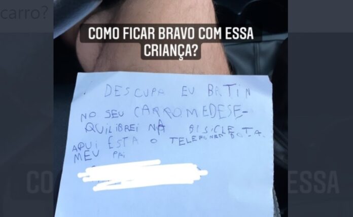 O bilhete deixado pelo garoto Benício, de 7 anos, após bater no carro do Marcelo Martins - Foto - reprodução - Twitter