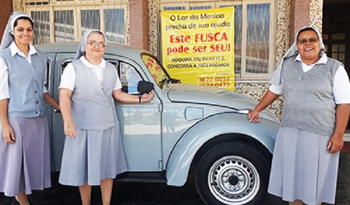 As freiras do Lar da Menina e o "Fusca abençoado"