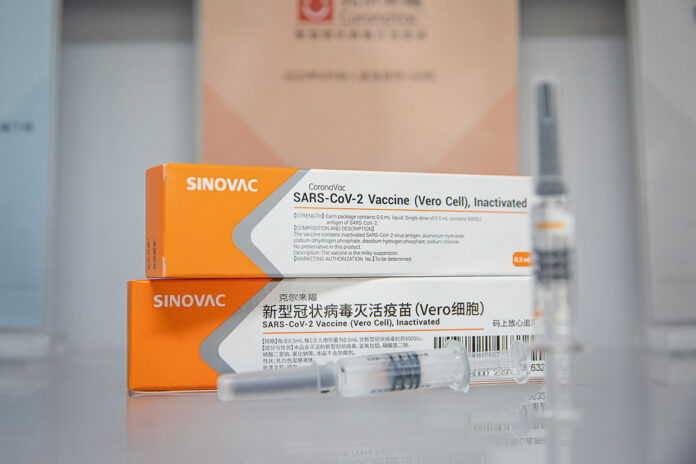 Coronavac, do laboratório chinês Sinovac, é uma das vacinas a ser usada pelo governo brasileiro