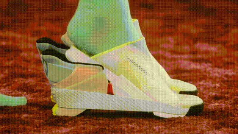 O tênis que calça sozinho desenvolvido pela Nike. Imagem - Nike - divulgação