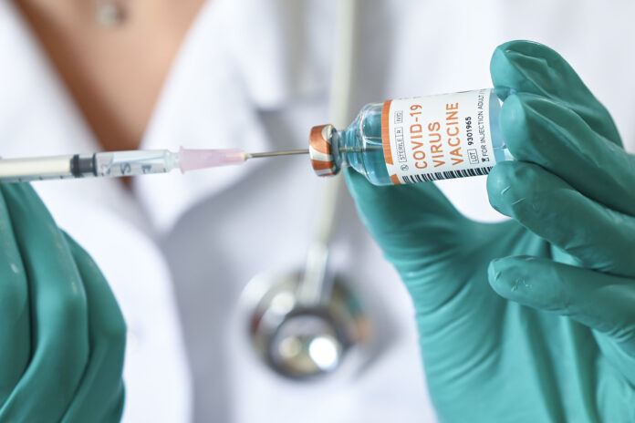 Ministério da Saúde autoriza usar todo estoque de vacinas contra covid para aplicar 1ª dose. Foto - redes sociais