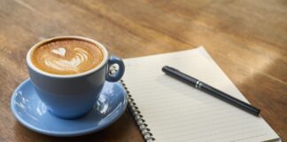 Pesquisas mostram que consumo de café ajuda a reduzir riscos de várias doenças. Imagem - Pixabay