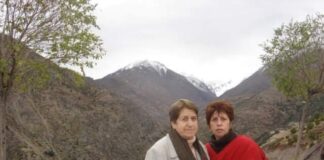 Gisele (esq.) com a mãe, durante viagem ao Chile, Foto - arquivo pessoal