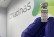 Frasco da SpiN-TEC, que foi testada em voluntários na fase 2 dos estudos clínicos Foto: Virgínia Muniz | CTVacinas