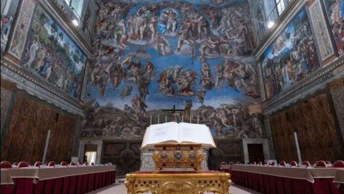 Capela Sistina Imagem da majestosa Capela Sistina, onde os cardeais se reúnem para eleger o novo papa. Fotos - Vatican News