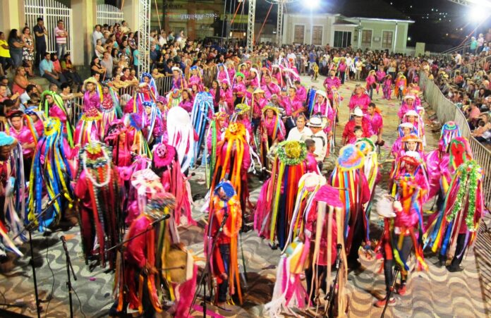 Congado durante celebração tradicional em Jacuí (MG) - Fotos - Secretaria de Cultura de MG