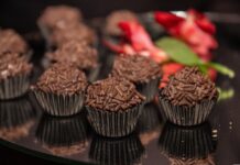 O delicioso brigadeiro, uma paixão nacional. Imagem - Pixabay